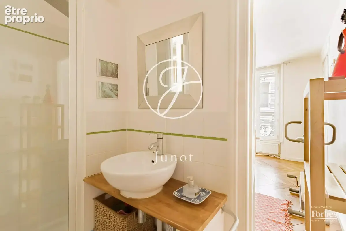 Paris 9e – QUARTIER PIGALLE / SAINT-GEORGES / RUE DE DOUAI – Appartement – 5 pièces – 132,41m² Carrez – 4 chambres – Ascenseur – - photo 19