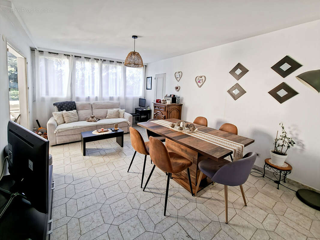 Appartement à LE CANNET