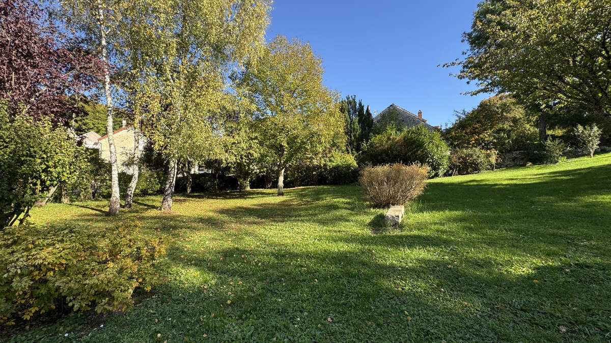 Maison à JOUX-LA-VILLE