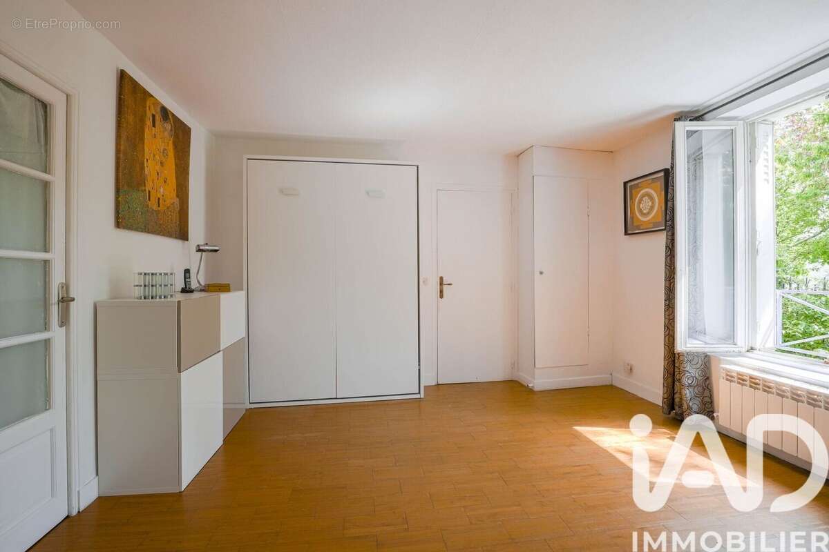 Photo 6 - Maison à LE PLESSIS-ROBINSON