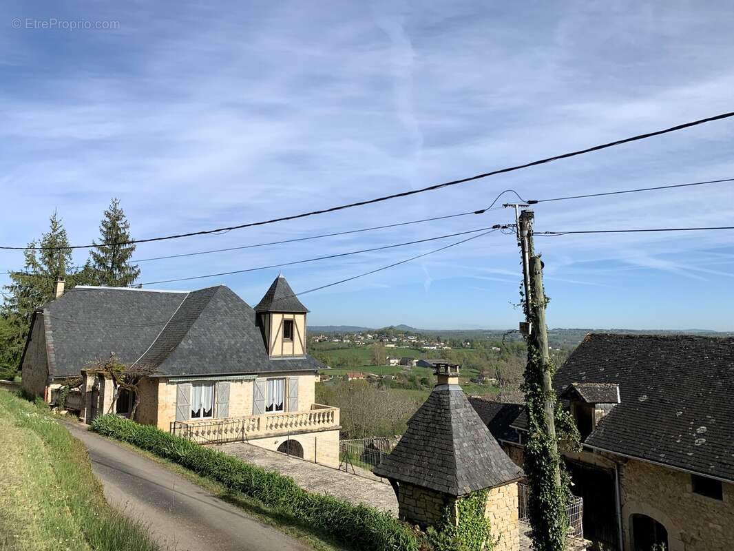 Maison 126 m² à Saint-Cernin-De-Larche  - photo 4
