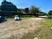 Parking à SAINT-LEU-D&#039;ESSERENT