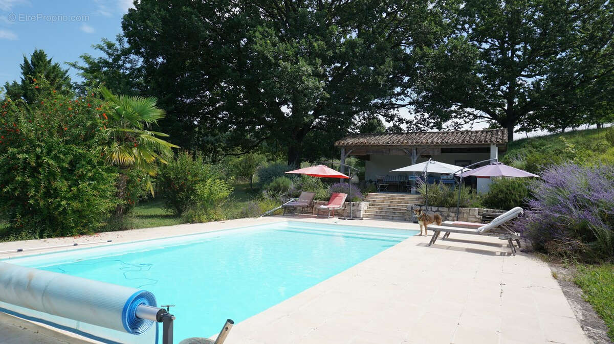 Maison à CASTELNAU-MONTRATIER