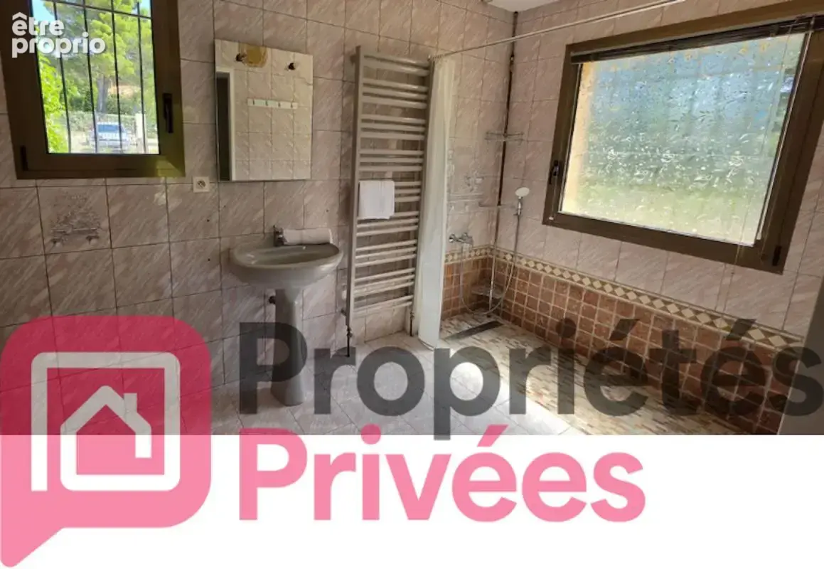 Grande villa de plain pied T5 de 160 M2, sur 1400 M2 de terrain piscinable - photo 9