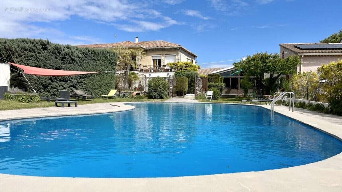 Maison à SAUMANE-DE-VAUCLUSE