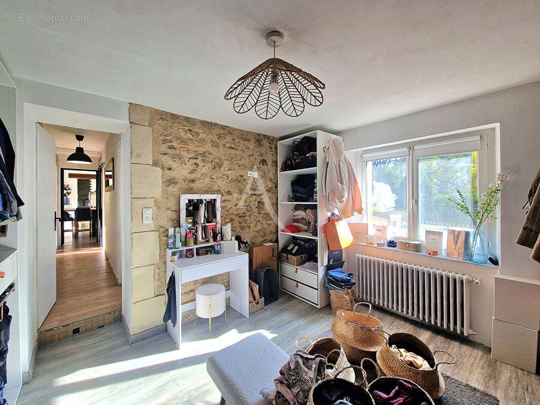 Maison à CHATEAUNEUF-SUR-SARTHE