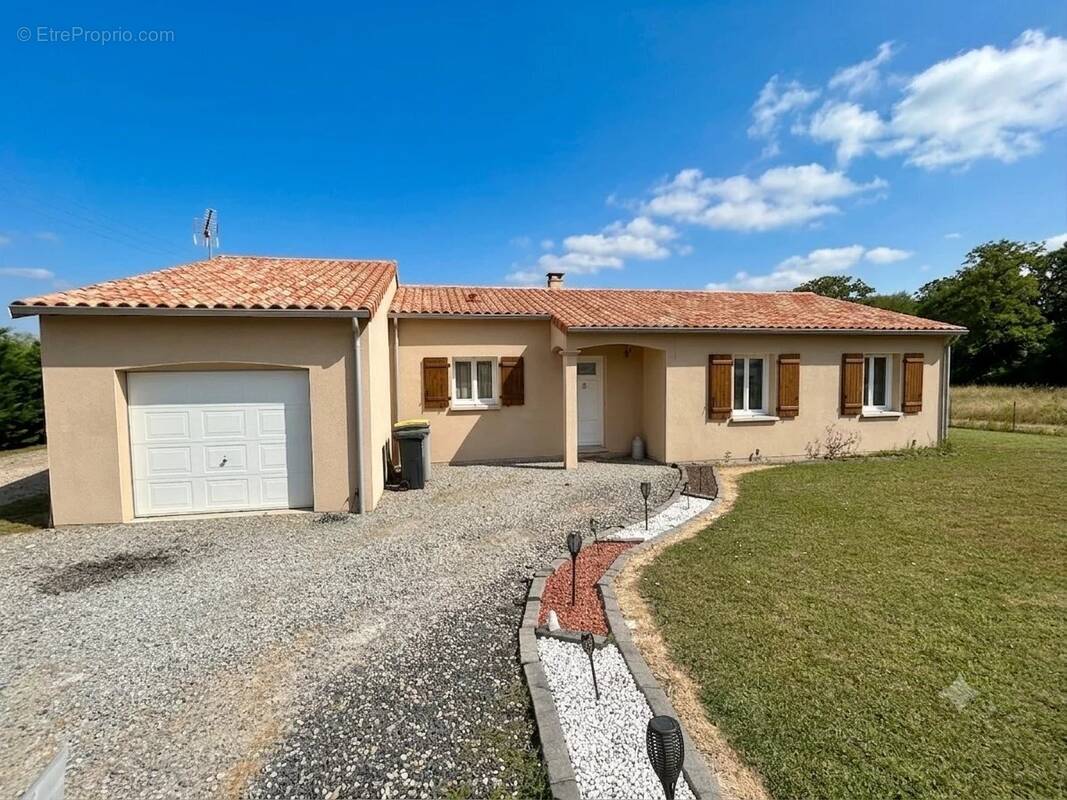 Maison à MARIGNY-BRIZAY