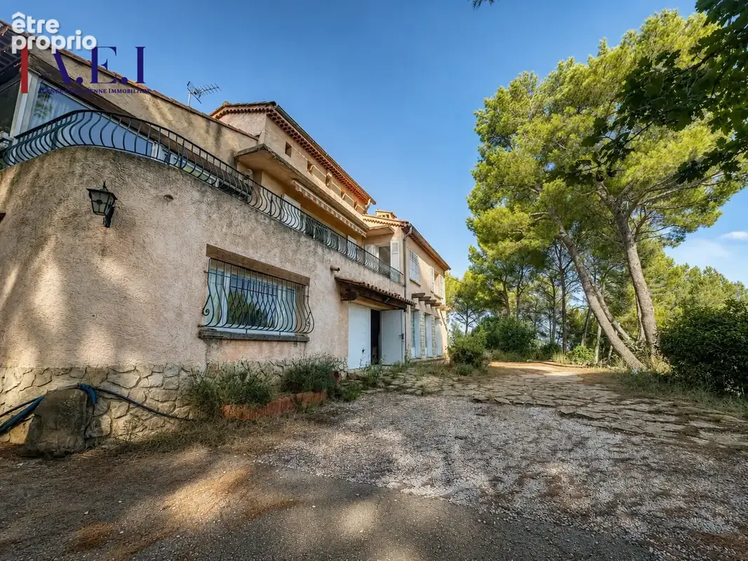 Maison à SIX-FOURS-LES-PLAGES