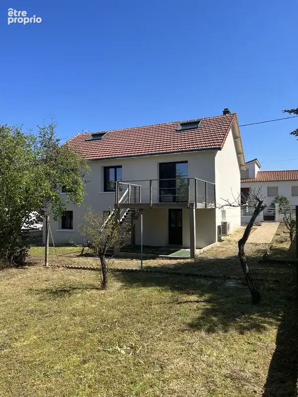 Maison f8 sur 3 niveaux totalement renovee avec plusieurs appartements - photo 12