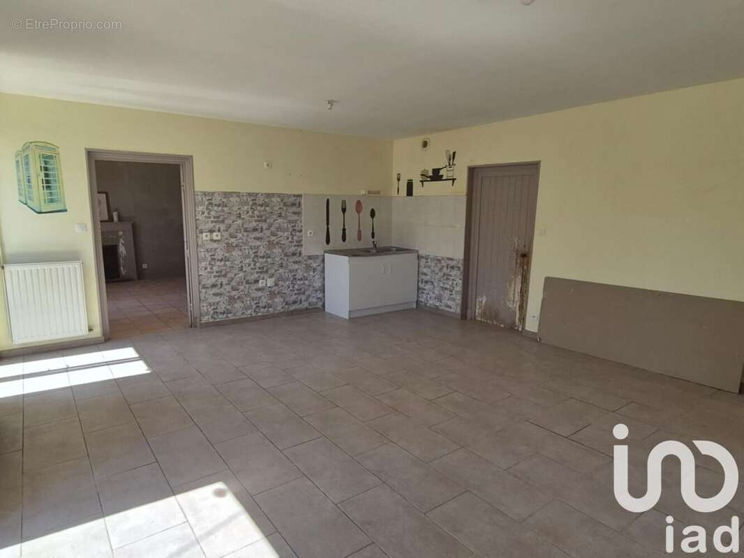 Photo 3 - Maison à SURIN