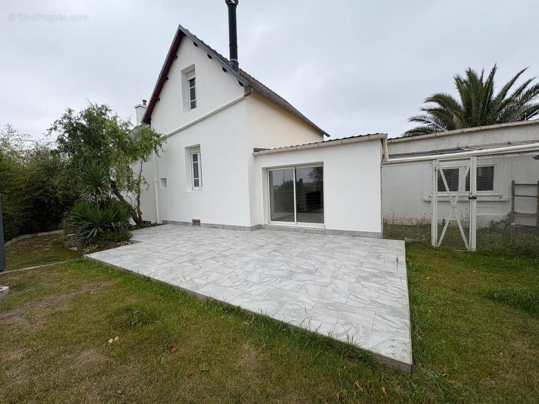 Maison à PLOUGONVELIN