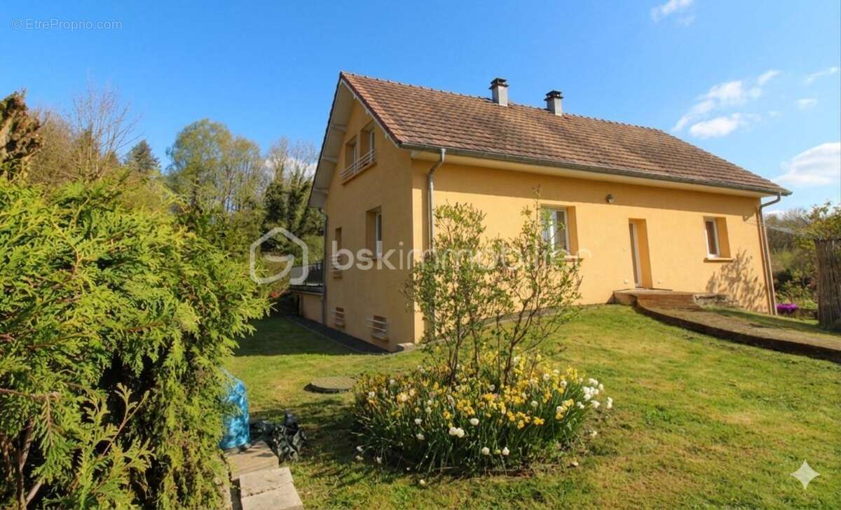 Maison à RONCHAMP