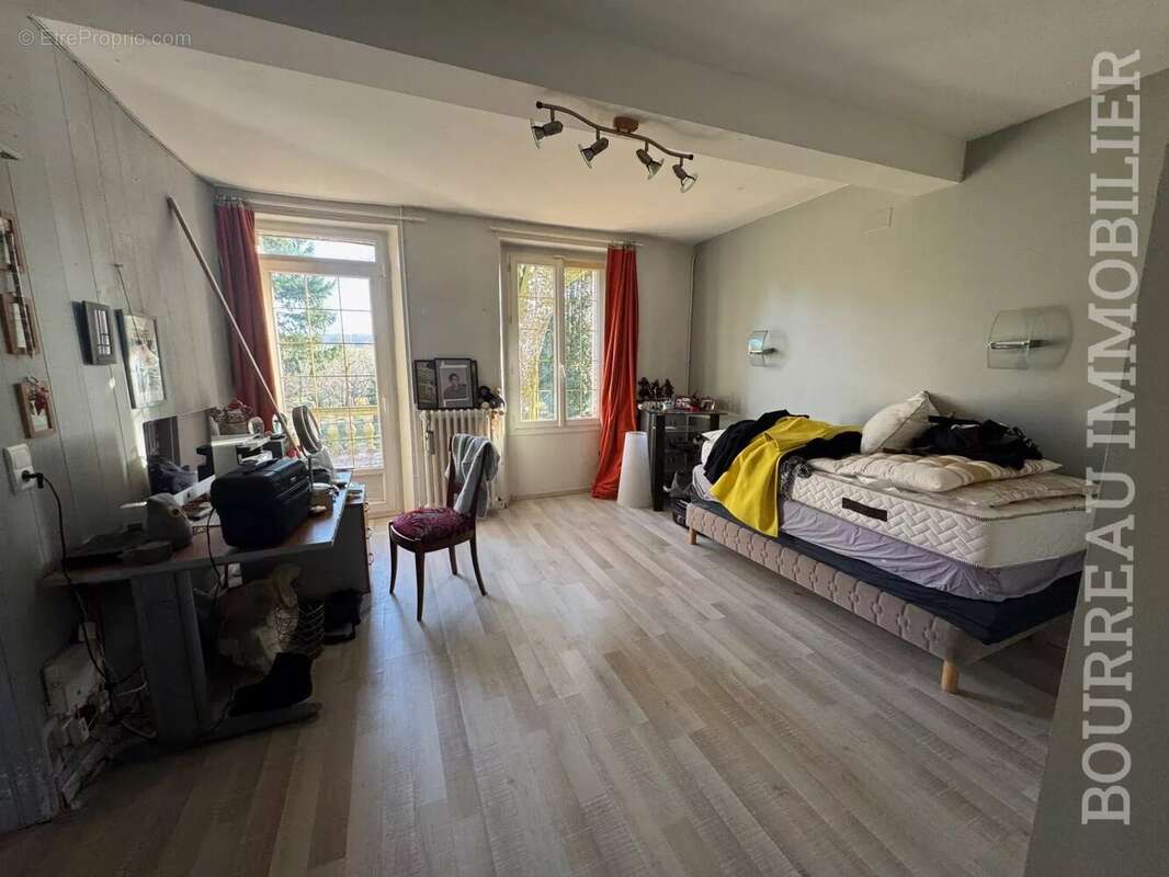 Maison à ARCES-DILO