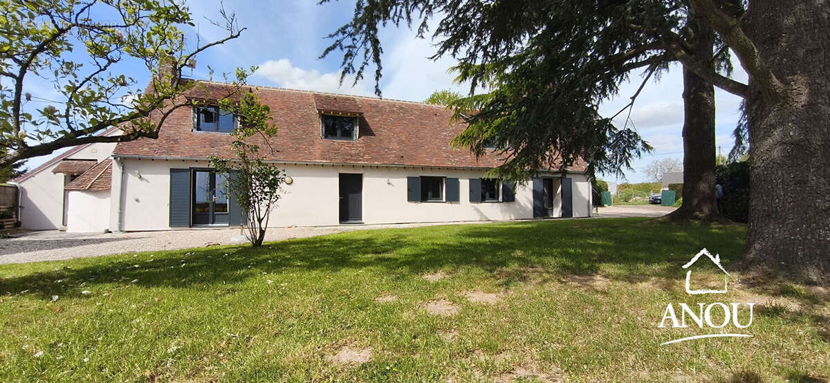 Maison à YEVRES