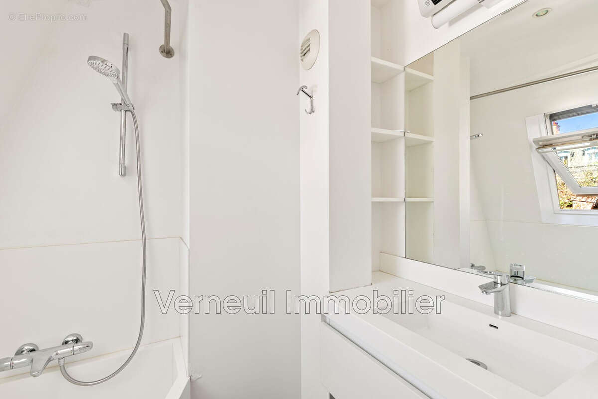 Appartement à PARIS-7E