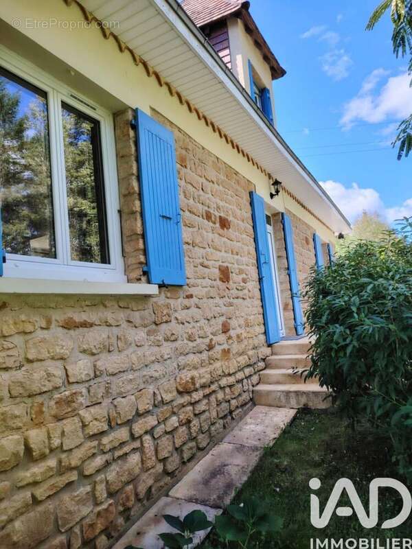 Photo 3 - Maison à LE LARDIN-SAINT-LAZARE