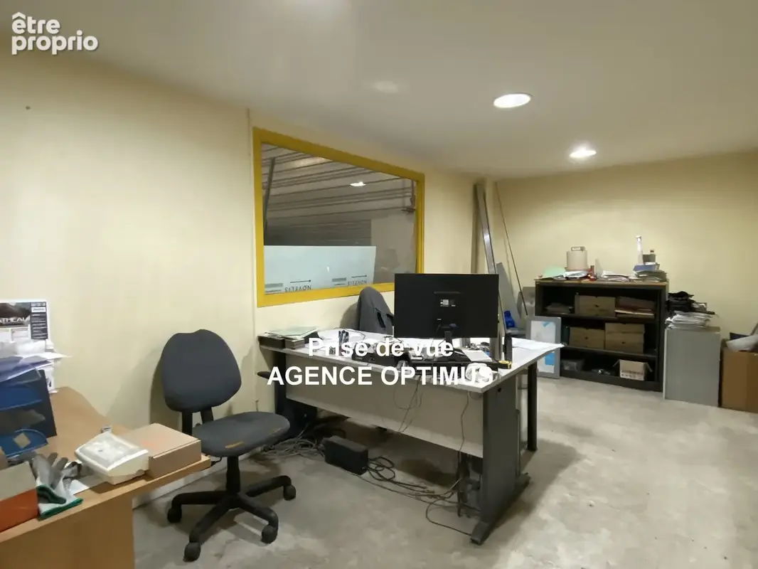 LOCAL PROFESSIONNEL + STOCKAGE - 1170 m2 bâtis sur 5886m2 de terrain - photo 17