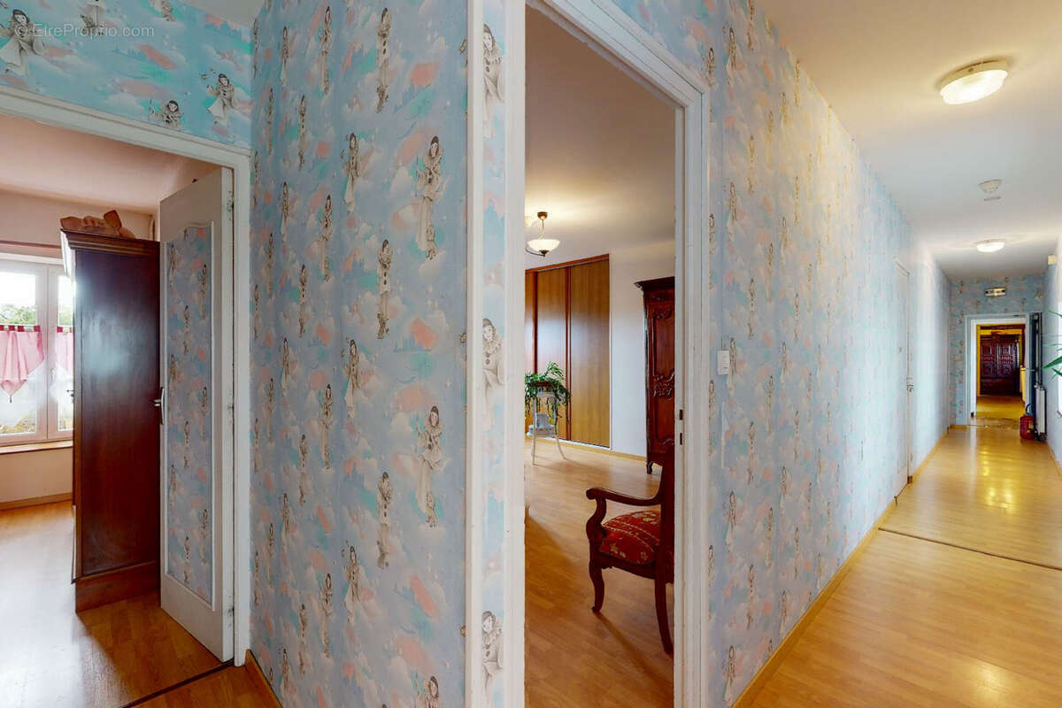 Maison à LA FOLIE