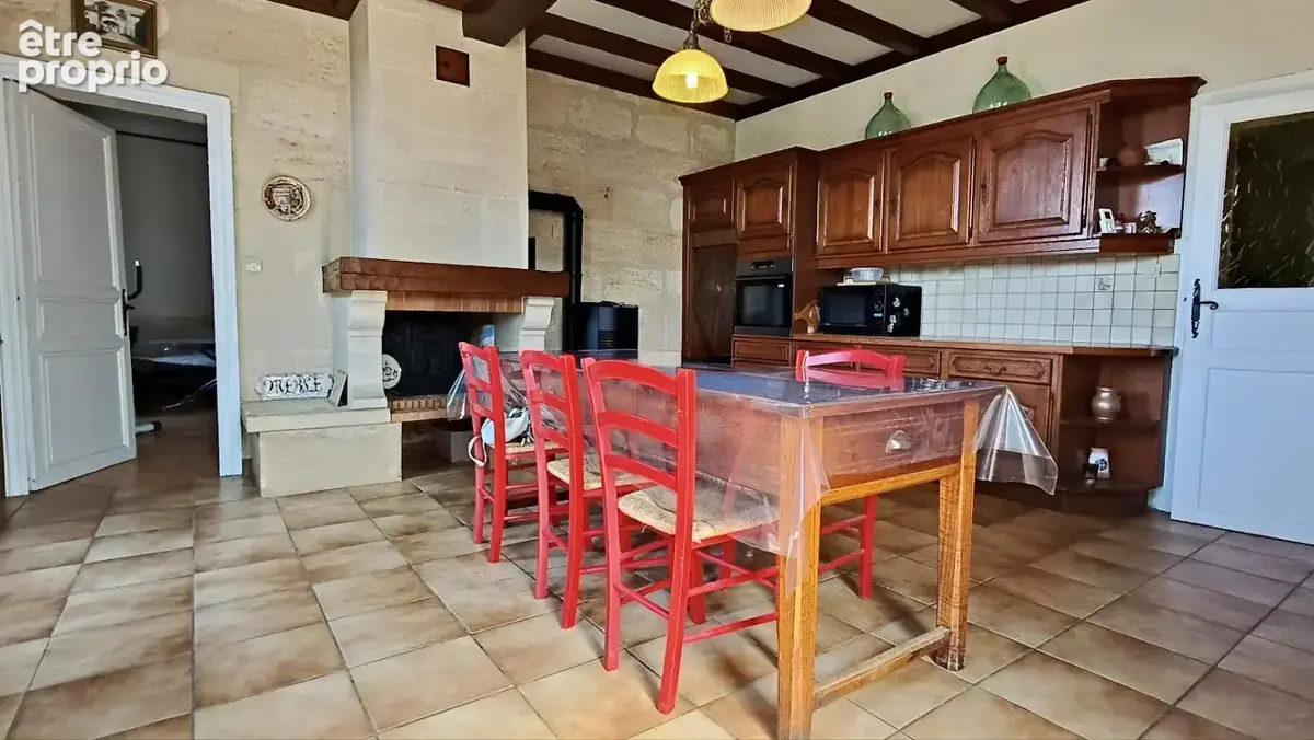 Propriété de caractère   Maison bourgeoise en pierre, dépendances et 2,5 hectares de terrain - photo 8