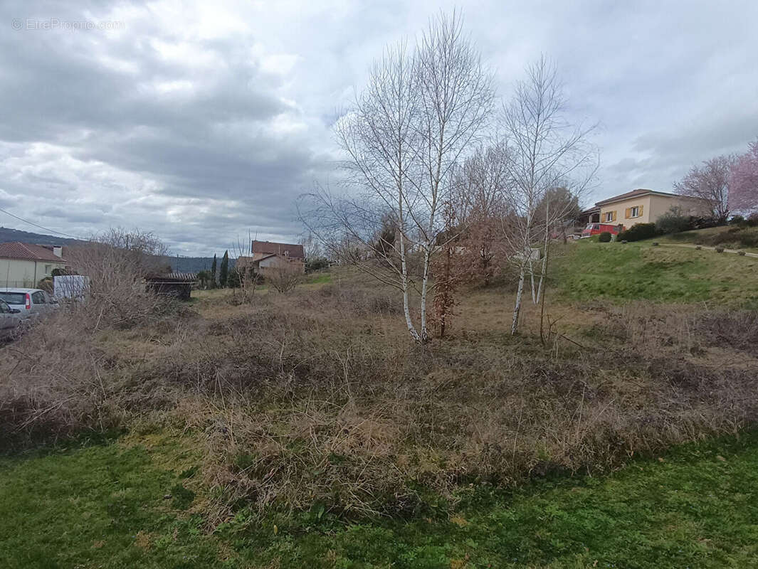 Terrain à CAPDENAC-GARE
