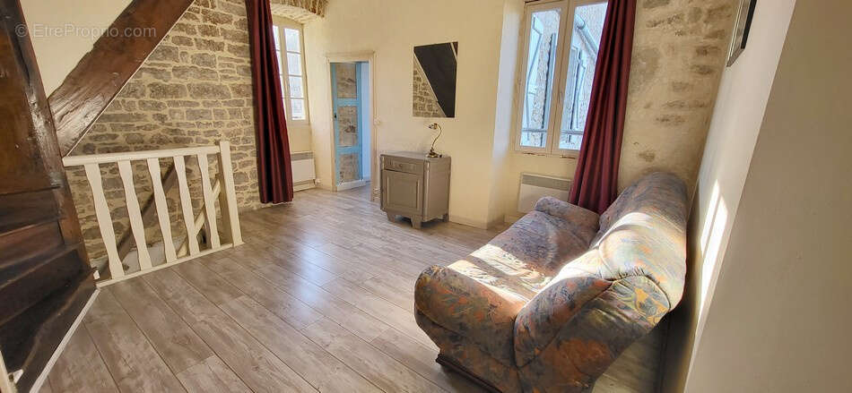 Maison à MONTFAUCON