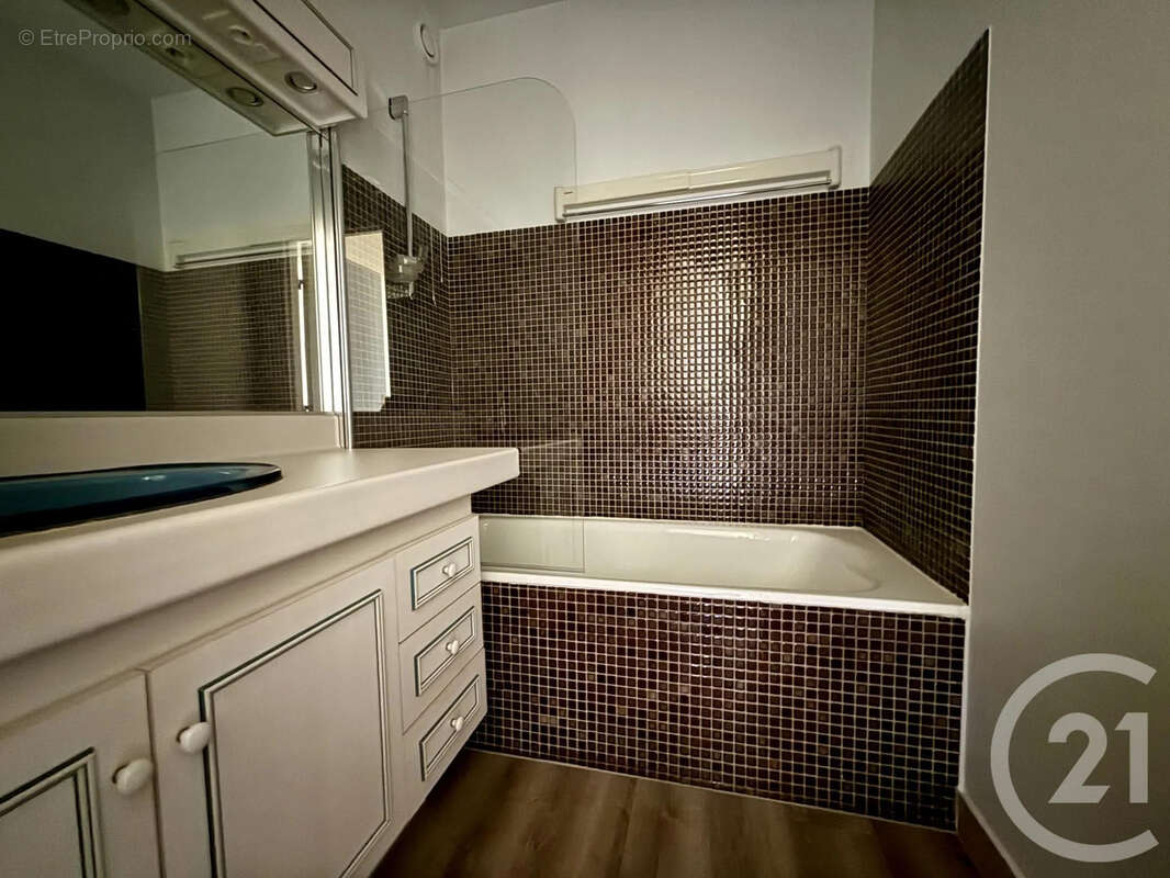 Appartement à FONTAINEBLEAU