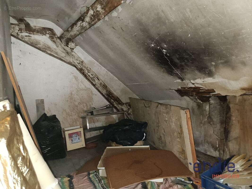 Commerce à COSNE-D&#039;ALLIER