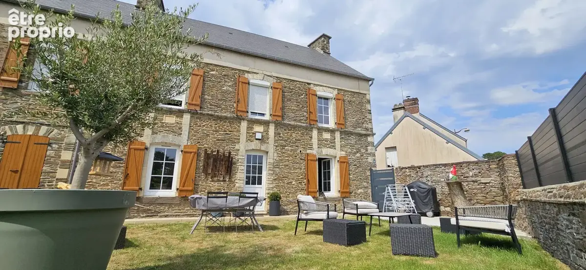 Maison à SAINT-CLAIR-SUR-L'ELLE