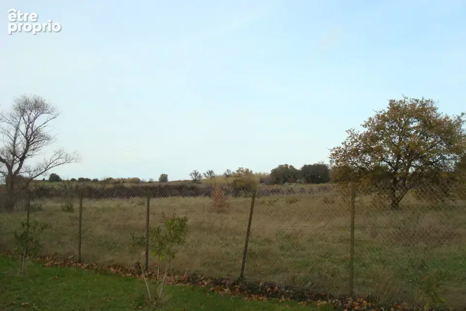 Terrain à TRESSERRE