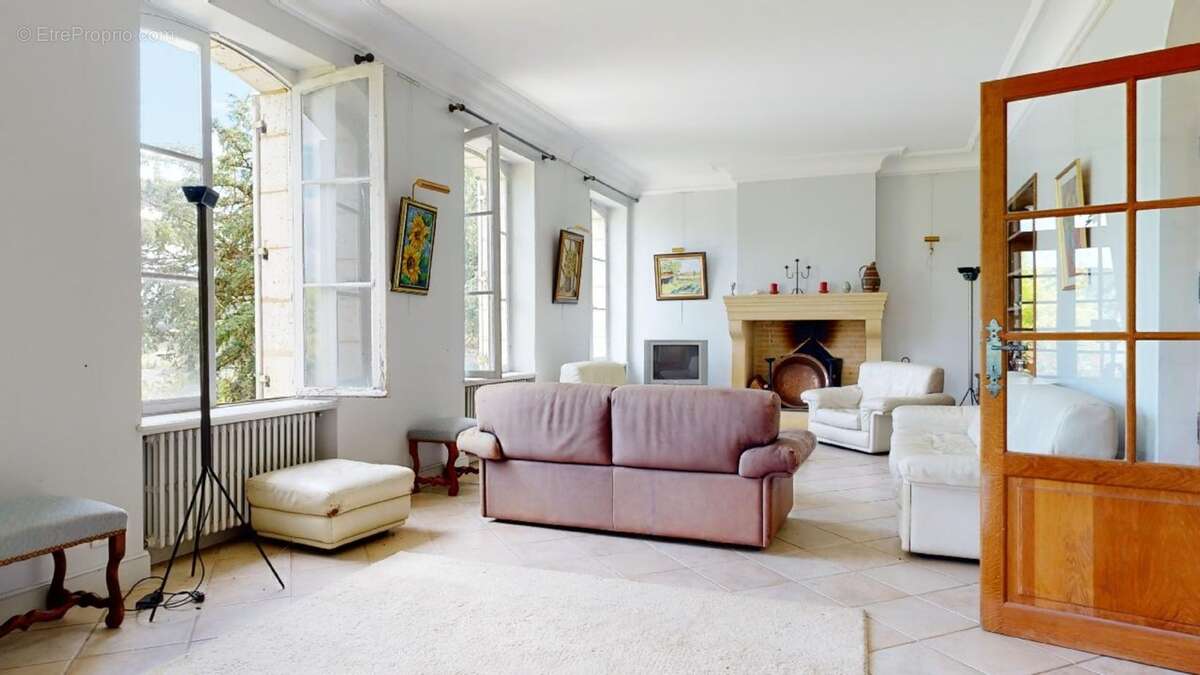 Maison-de-Maitre-gite-et-tennis-a-SARLAT-07042023_ - Maison à SARLAT-LA-CANEDA