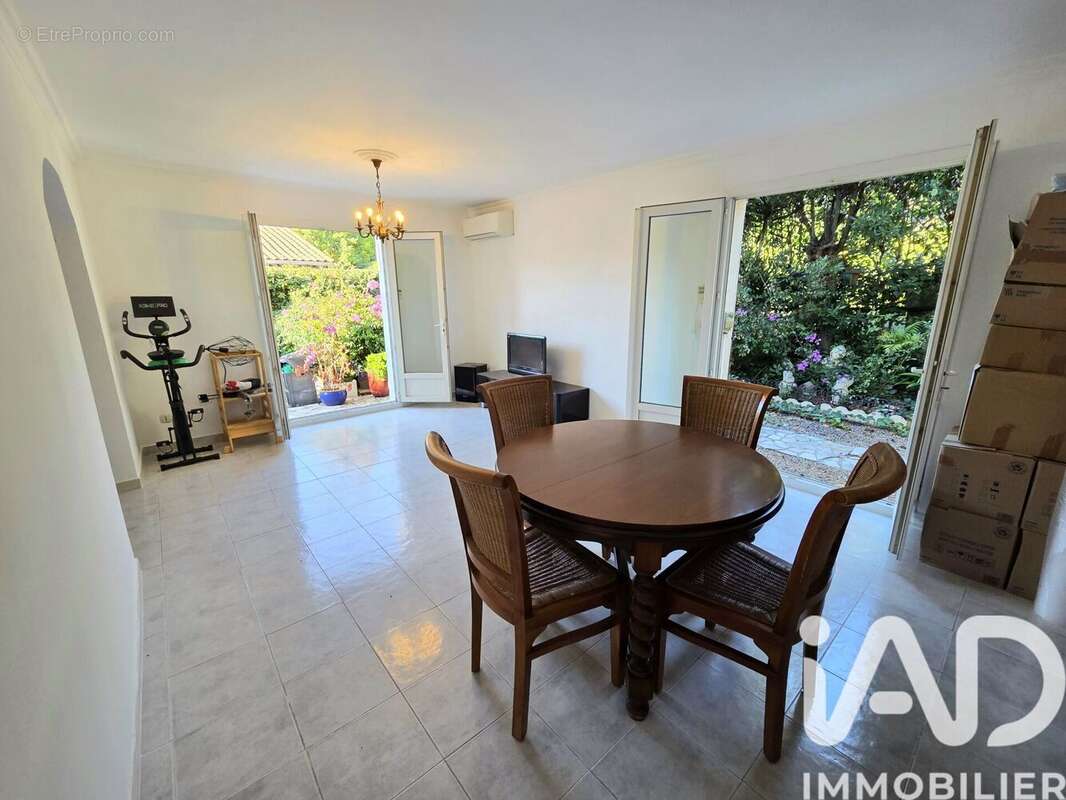 Photo 6 - Maison à ANTIBES