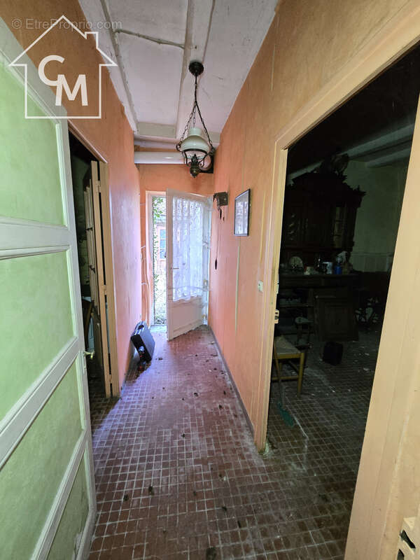 Maison d'habitation avec grange - photo 5