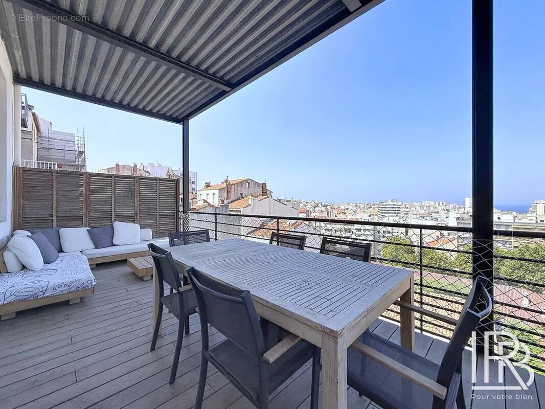 Appartement à MARSEILLE-7E
