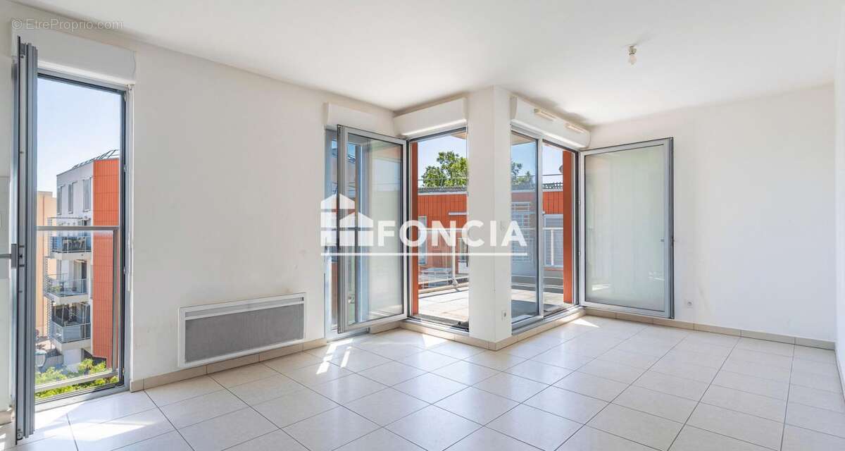 Toulon la loubiere superbe t3 63m2 terrasse et parking sous sol residence recente - photo 8
