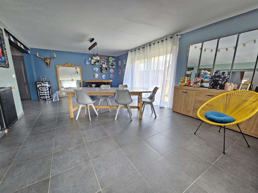 Maison à TOURVILLE-LA-RIVIERE