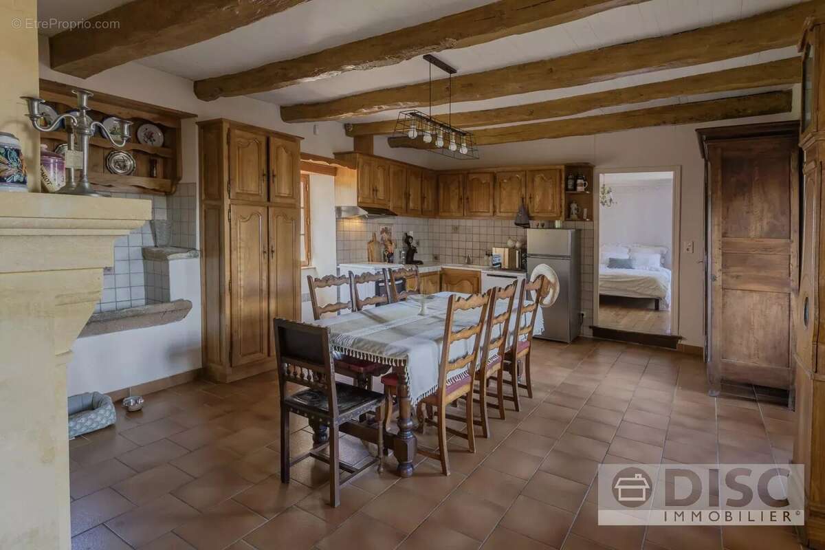 Maison à SAINT-MARTIN-LAGUEPIE