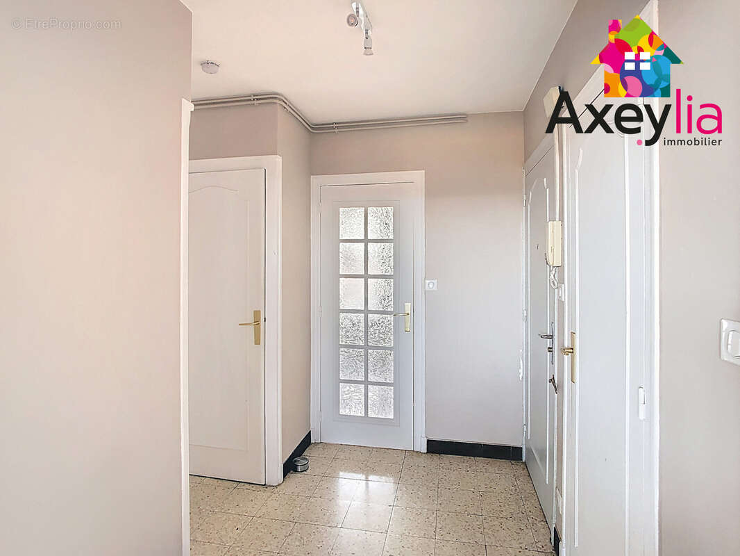 Appartement à RIORGES