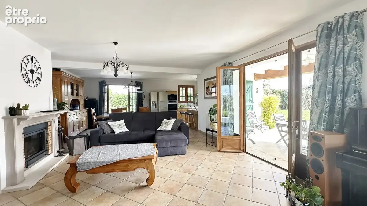 Maison basque de type t6 de 185 m2 avec piscine + dependance de 50 m2 - photo 10