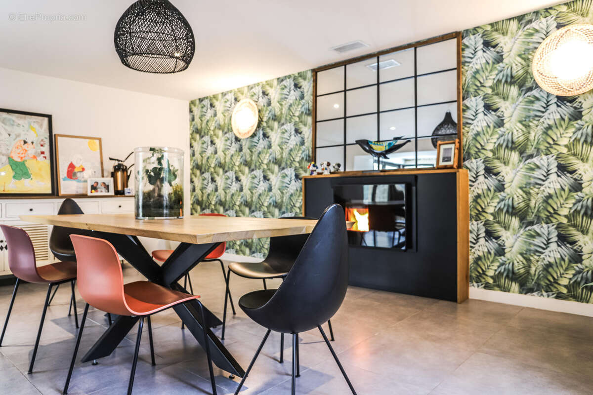 Maison à MORNAC-SUR-SEUDRE