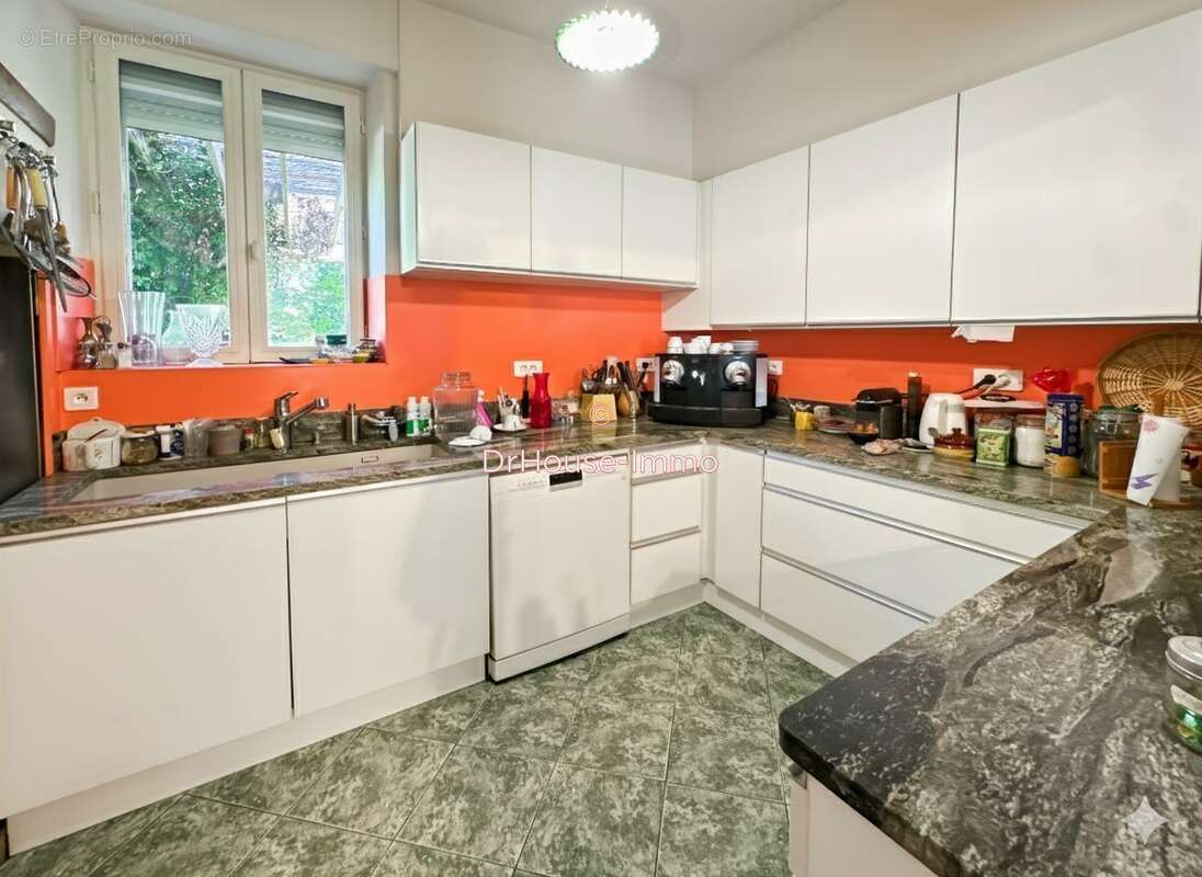 242 m² à Saint-Cosme-En-Vairais  - photo 25