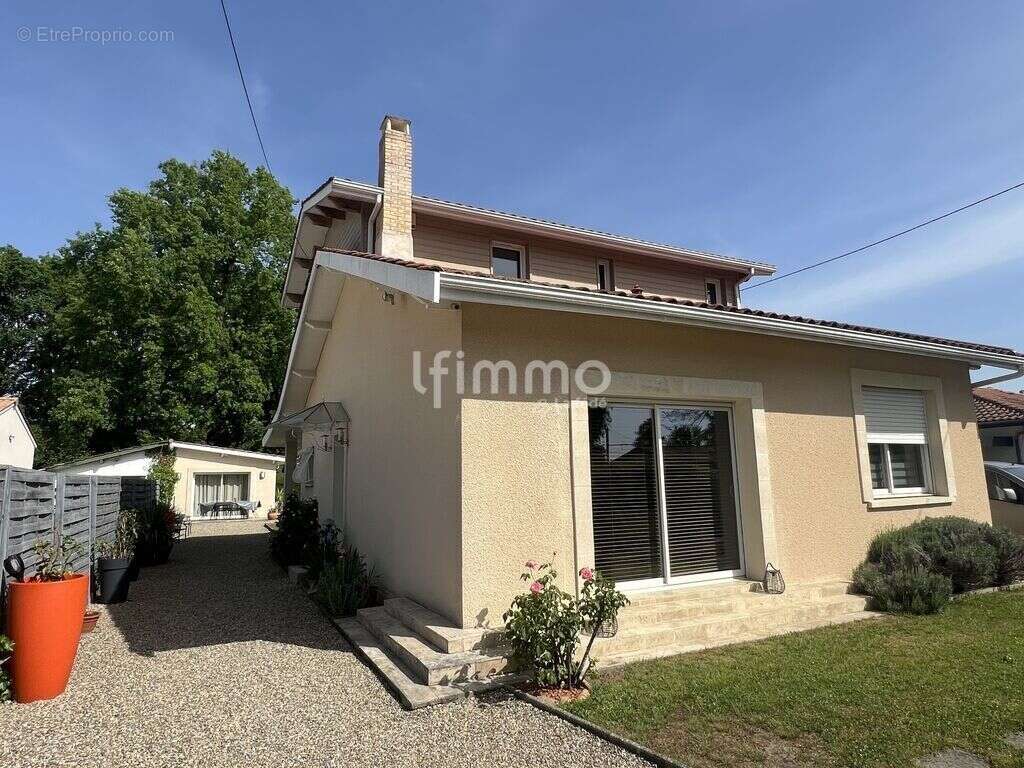 Maison 160m² complètement rénové +studio indépendant - 33140 Cad - photo 22