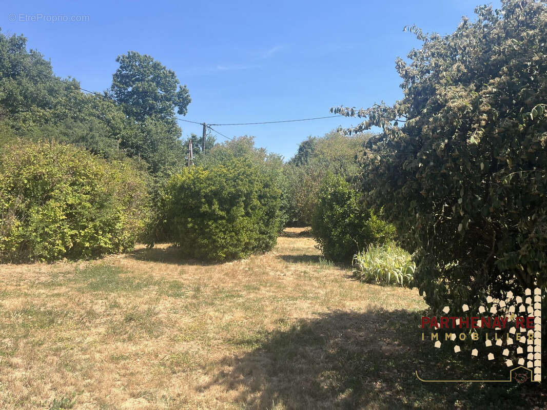 Maison 86 m² à Thenezay  - photo 2