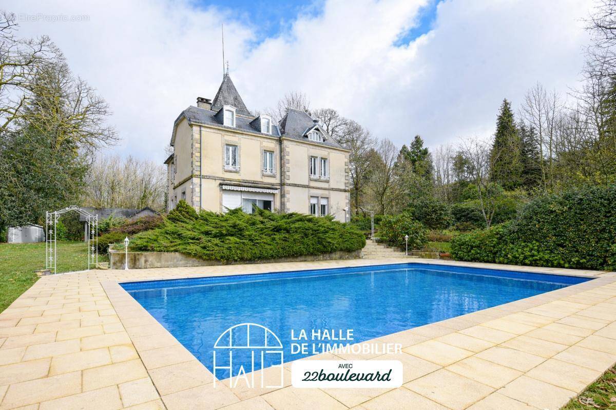 Maison à BONNAC-LA-COTE