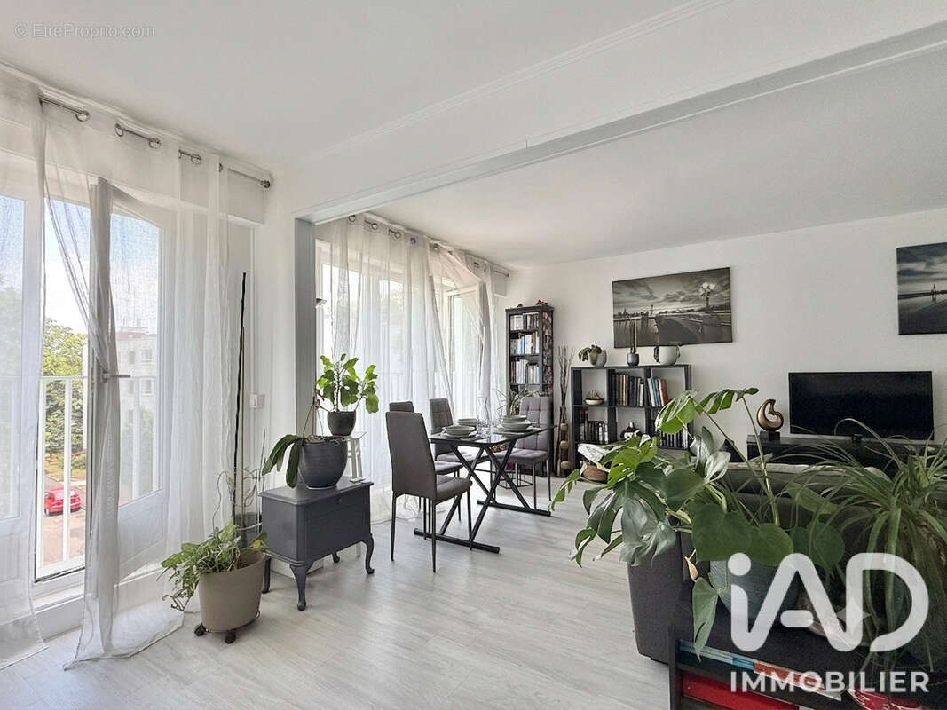 Appartement 62 m² à Chilly-Mazarin  - photo 5