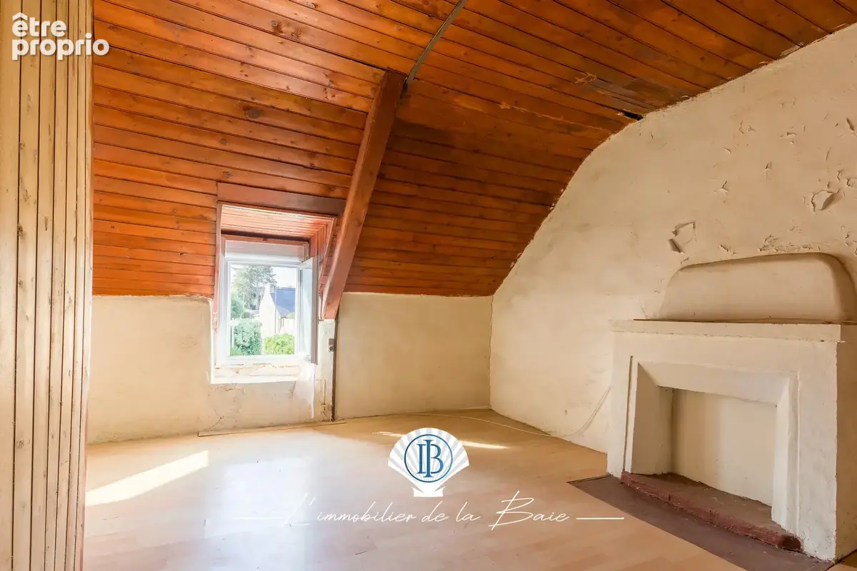 Maison en pierre à rénover avec terrain clos, à 1,8 km de Sables-d'Or-les-Pins - photo 8