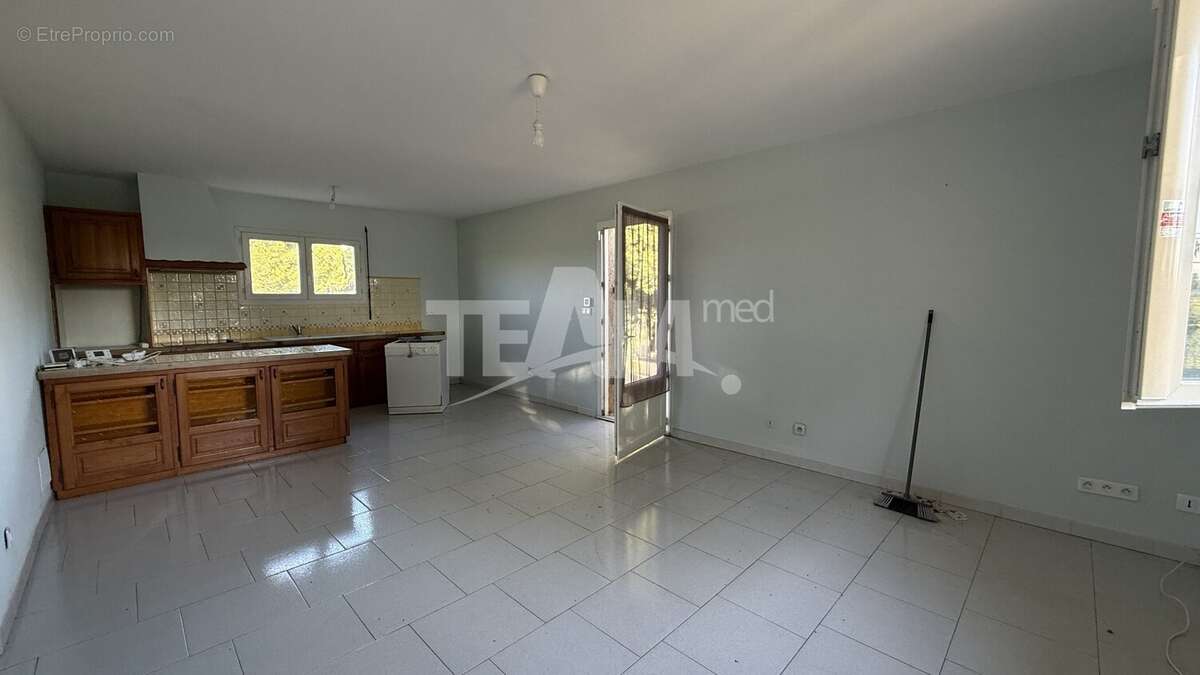 Maison à VILLEVEYRAC