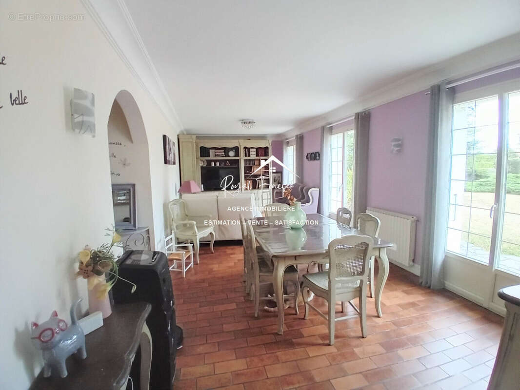 Maison à CHATELLERAULT