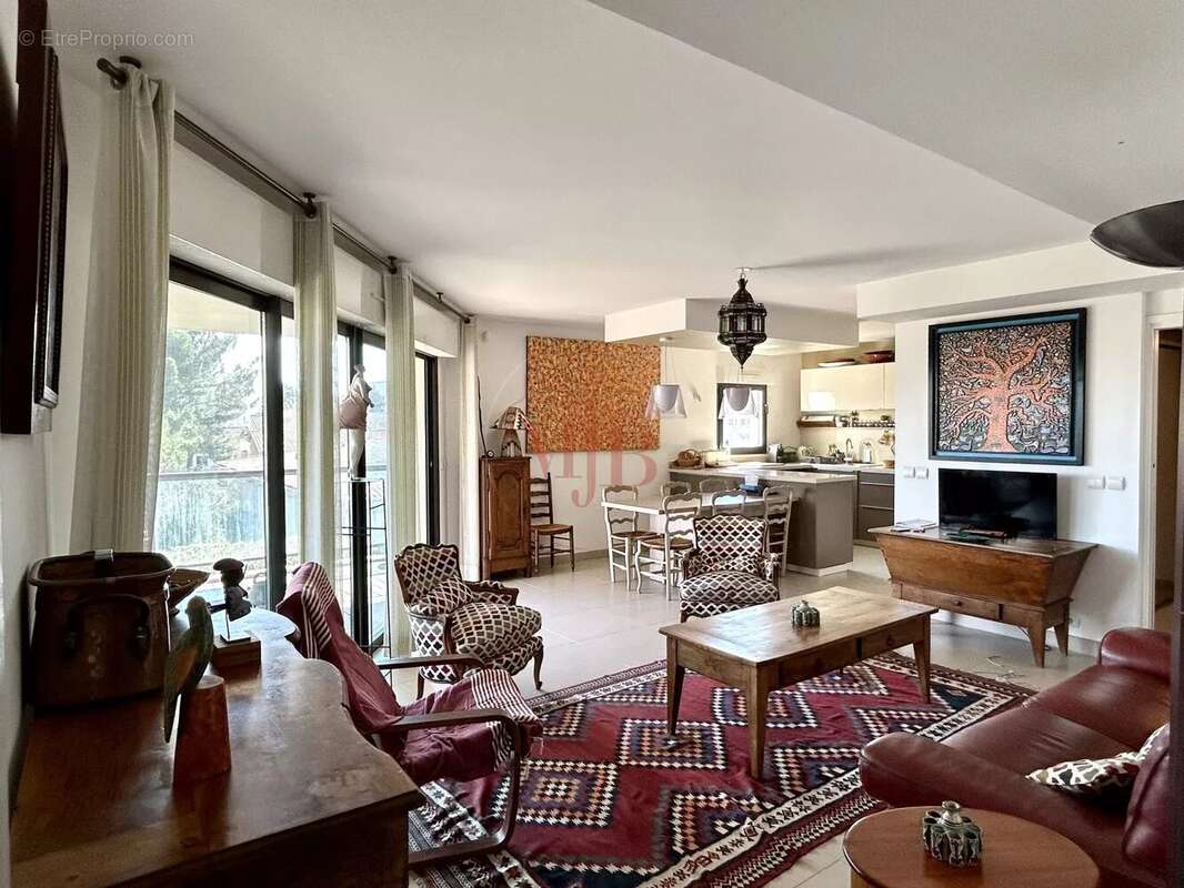 Appartement à AIX-EN-PROVENCE