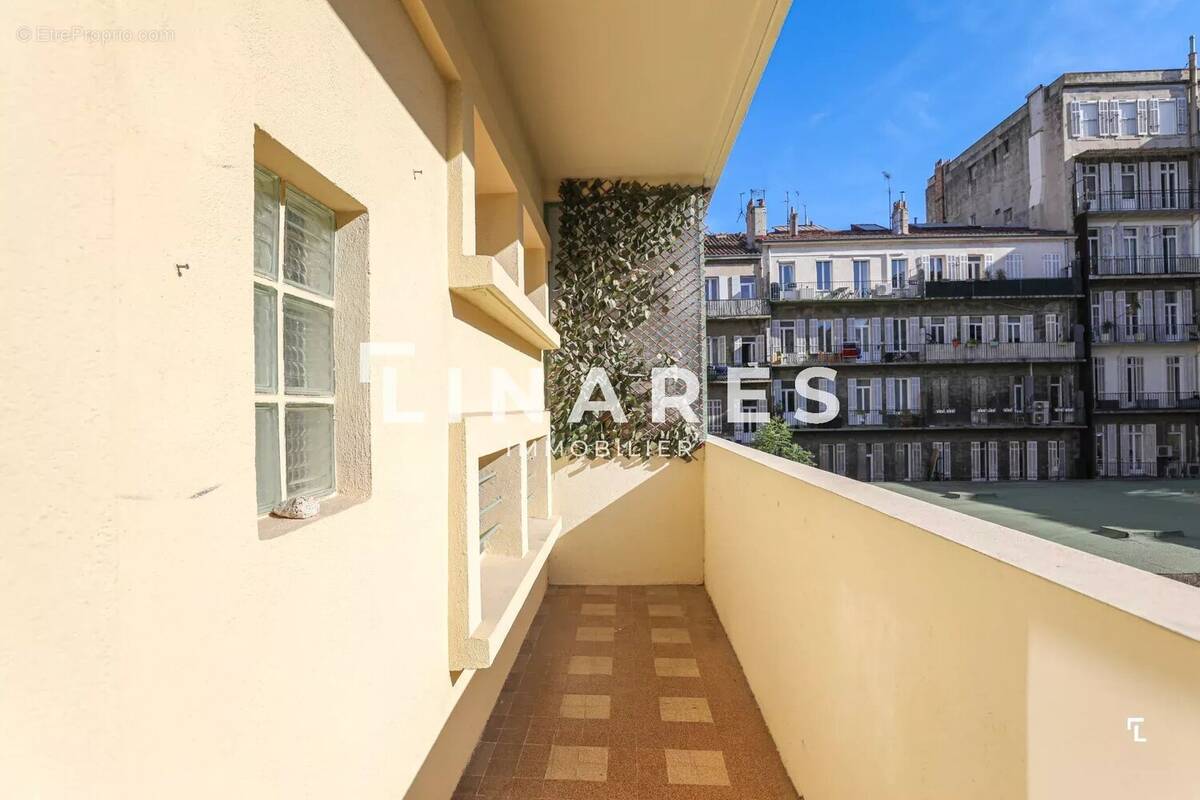 Appartement à MARSEILLE-8E