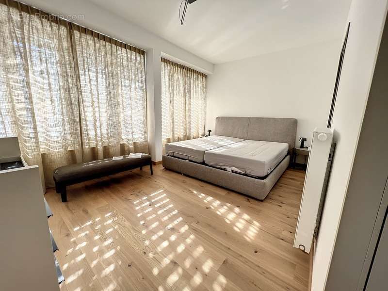 Appartement à REIGNIER